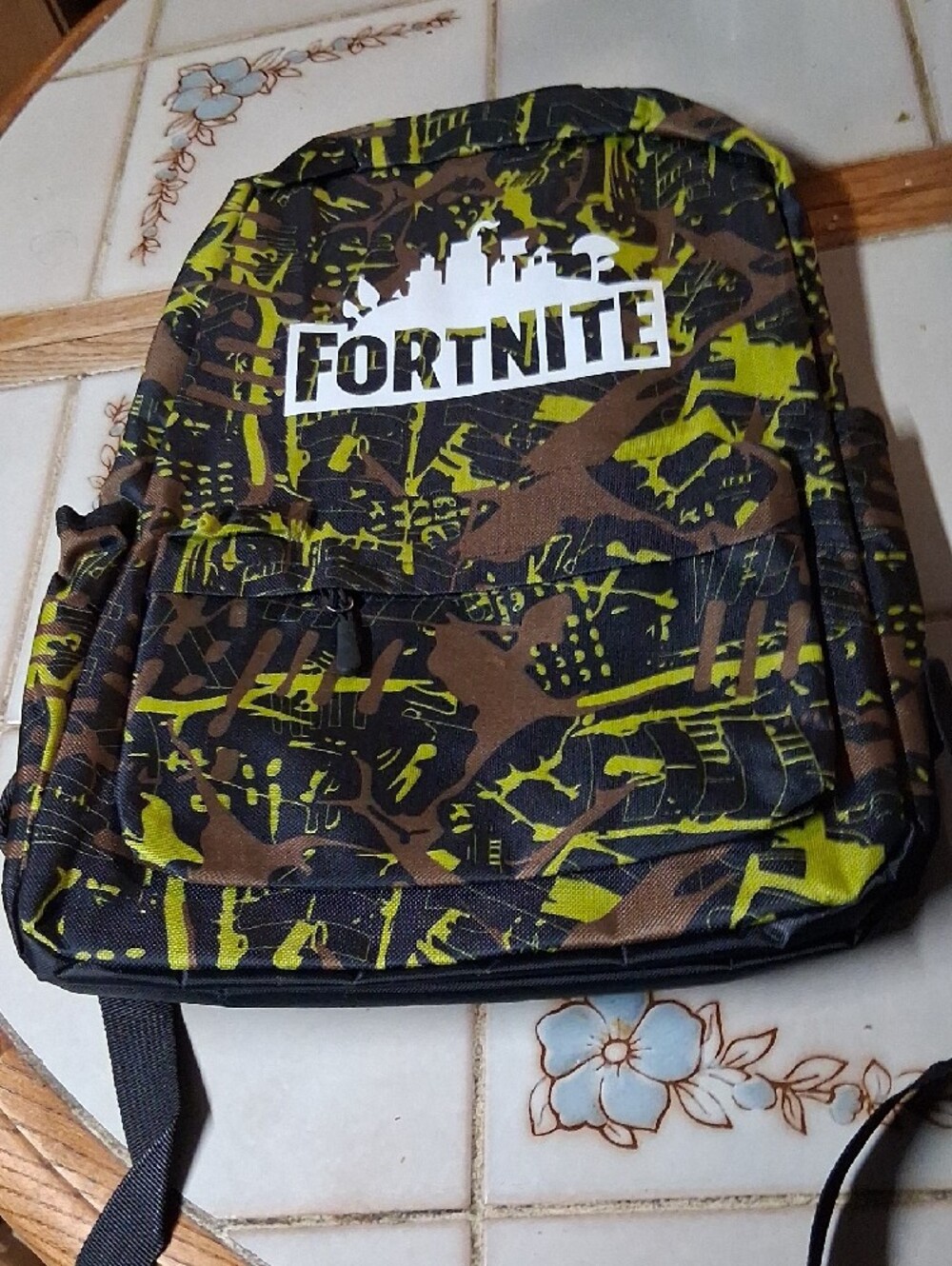 Fortnite Green Camo Accessory Bag Set - Picture 2 of 4
